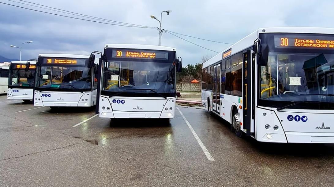 В Геленджик прибыли четыре новых автобуса «МАЗ»